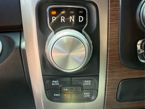 Used 2015 RAM 1500 Laramie w/ Convenience Group AWD/4WD image 22