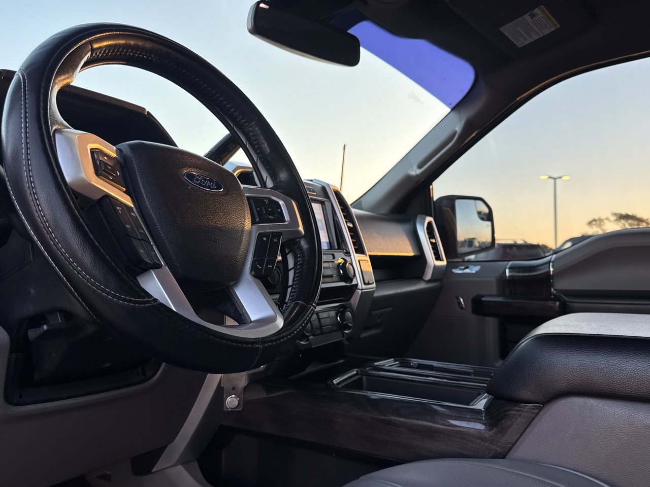 Used 2019 Ford F150 XLT w/ Equipment Group 302A Luxury AWD/4WD image 42