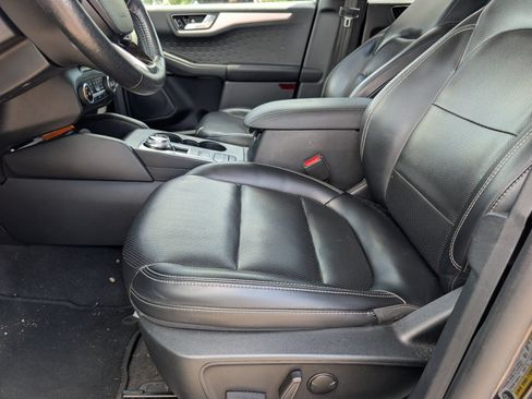 Used 2020 Ford Escape SEL FWD image 8