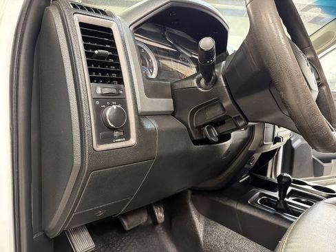 Used 2014 RAM 3500 Tradesman w/ Chrome Appearance Group AWD/4WD image 25