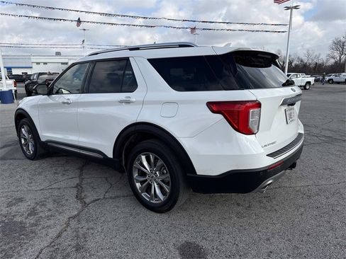 Used 2022 Ford Explorer Limited w/ Equipment Group 301A image 3