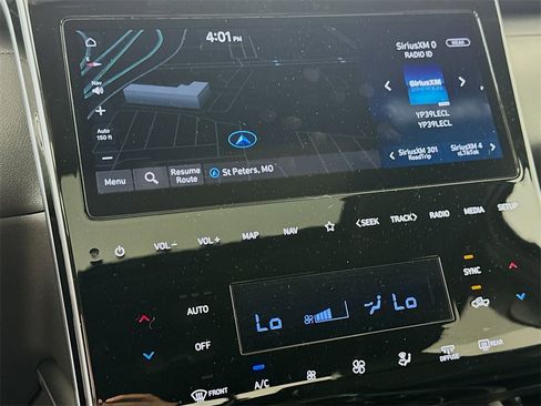 Used 2024 Hyundai Santa Cruz Night image 15