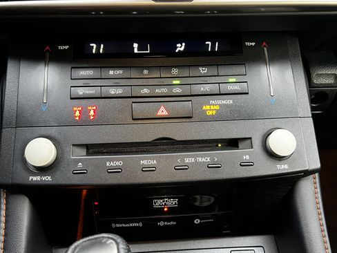 Used 2018 Lexus RC 350 image 27