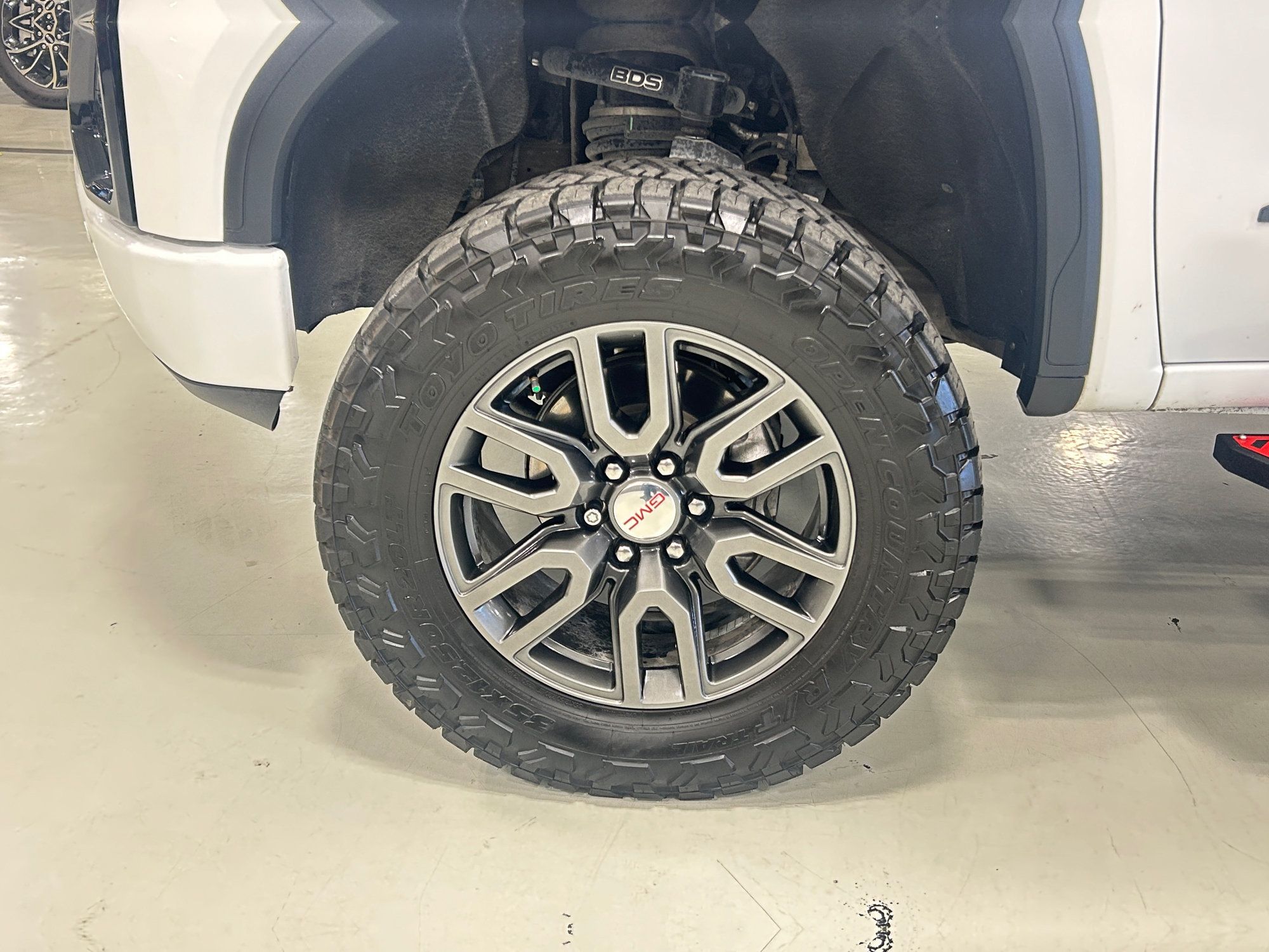 Used 2021 GMC Sierra 1500 AT4 w/ AT4 Value Package AWD/4WD image 9