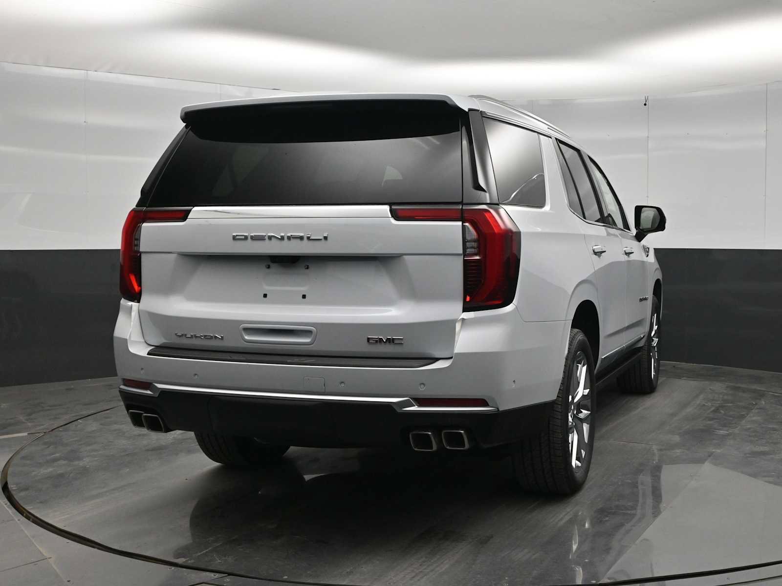 New 2027 GMC Yukon Denali w/ Denali Reserve Package AWD/4WD image 6