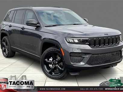 New 2025 Jeep Grand Cherokee Laredo