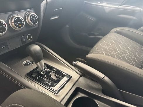 Used 2023 Mitsubishi Outlander Sport ES image 23