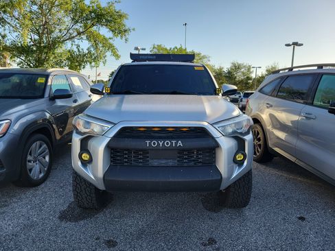 Used 2021 Toyota 4Runner SR5 image 29
