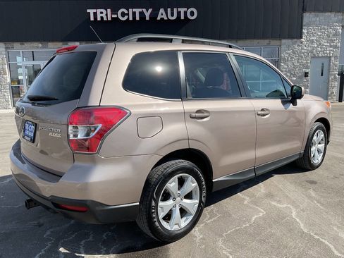 Used 2015 Subaru Forester 2.5i Premium image 6