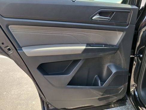 Used 2022 Volkswagen Atlas SE FWD image 8