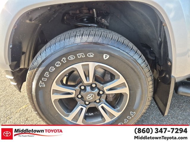 Used 2016 Toyota Tacoma TRD Sport w/ Towing Package AWD/4WD image 9
