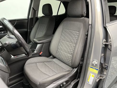 Used 2018 Chevrolet Equinox LT FWD image 8