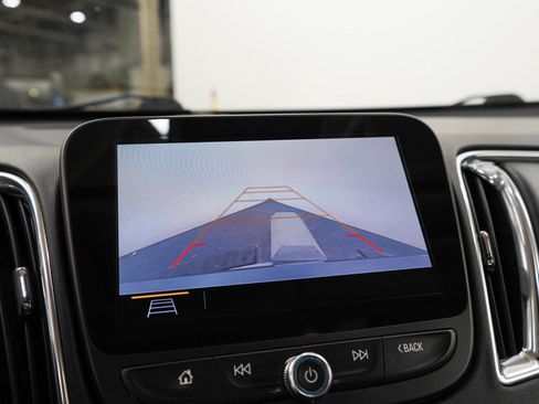 Used 2019 Chevrolet Malibu Premier w/ Sun and Wheel Package FWD image 27