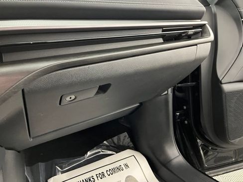 Certified 2025 Nissan Murano SV FWD image 35