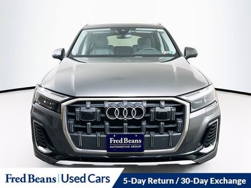 Used 2025 Audi Q7 2.0T Premium w/ Convenience Package image 2