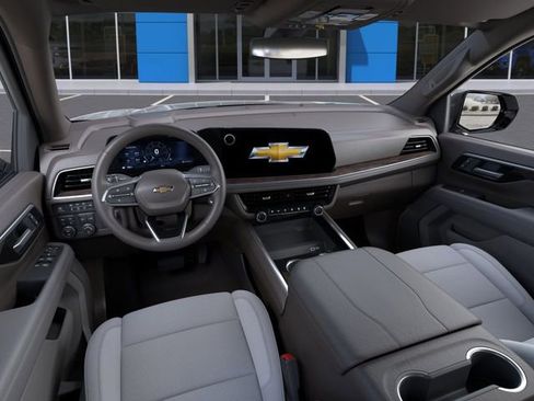New 2026 Chevrolet Suburban LS AWD/4WD image 15