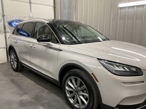 Used 2021 Lincoln Corsair Standard w/ Premium Package image 4