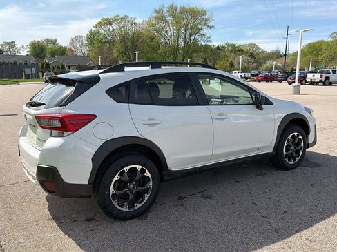 Used 2022 Subaru Crosstrek 2.0i AWD/4WD image 2