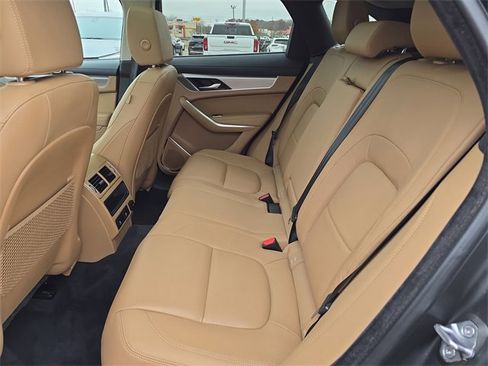 Used 2022 Jaguar F-PACE S image 21