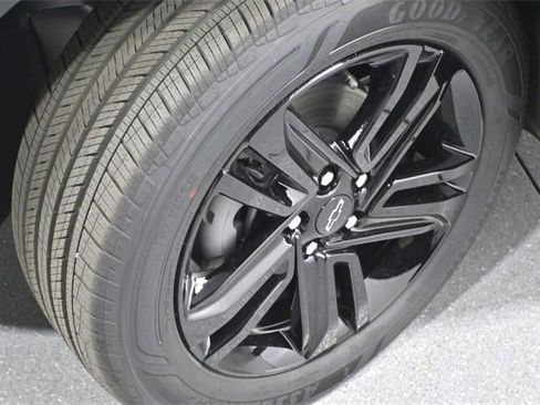 New 2025 Chevrolet Trax ACTIV w/ Driver Confidence Package image 9