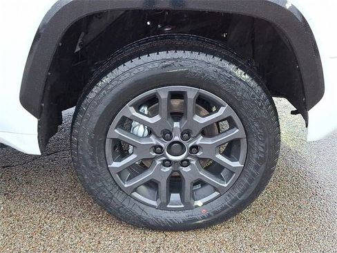 New 2026 Toyota Tundra Platinum image 8