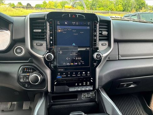 Used 2023 RAM 1500 Big Horn AWD/4WD image 18