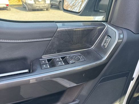 Used 2022 Ford F150 XLT w/ Equipment Group 302A High image 11