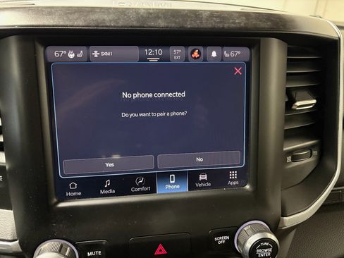 Used 2022 RAM 2500 Big Horn w/ Level C Equiment Group image 21