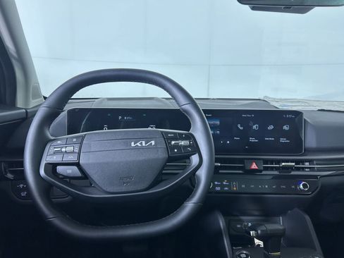 New 2026 Kia Sportage EX w/ EX Panorama Roof Package image 9