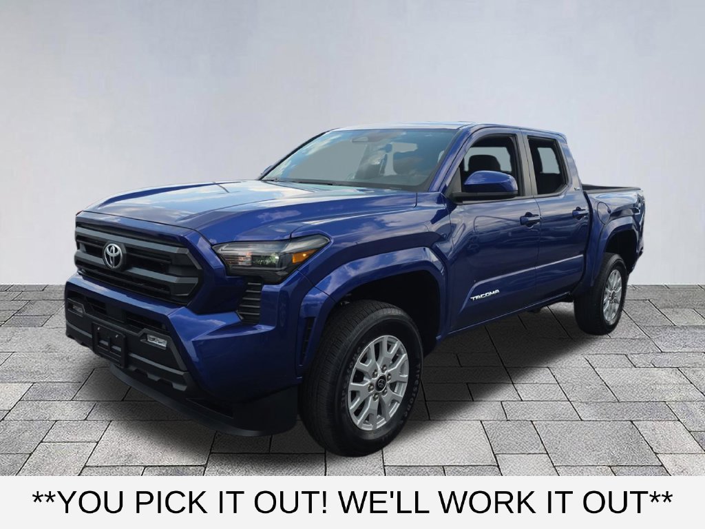 Used 2025 Toyota Tacoma SR5 AWD/4WD image 3