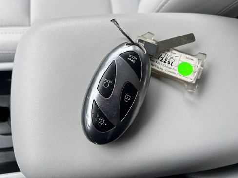 Used 2025 Hyundai Kona SEL image 22