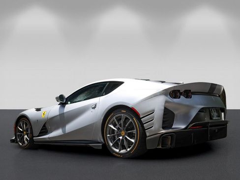 Certified 2023 Ferrari 812 Competizione RWD image 5
