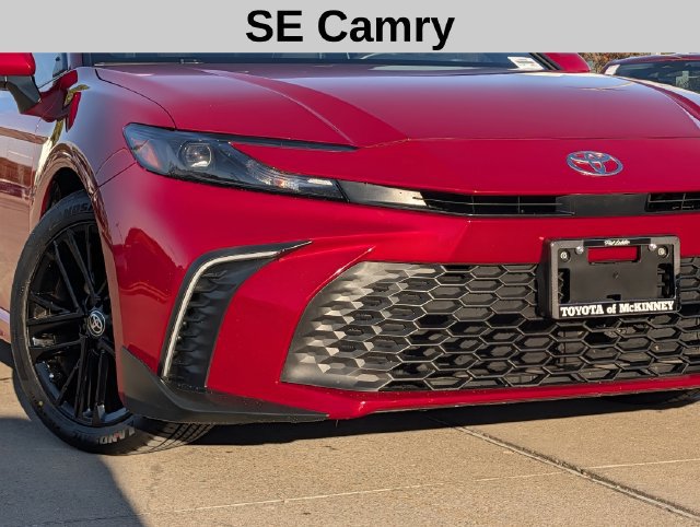Used 2025 Toyota Camry SE w/ Convenience Package FWD image 3