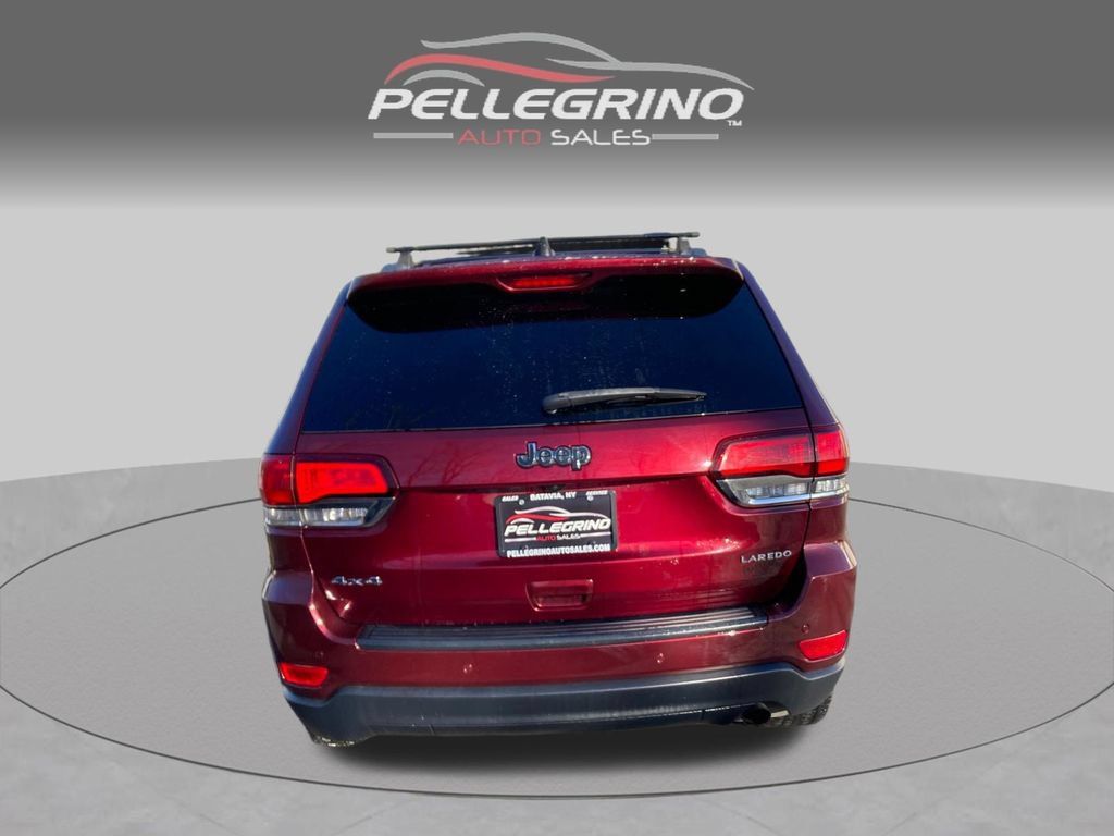 Used 2020 Jeep Grand Cherokee Laredo AWD/4WD image 6