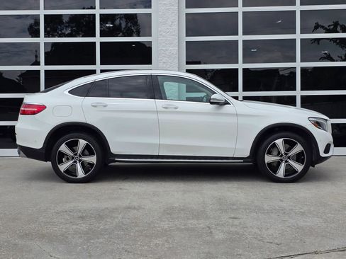 Used 2019 Mercedes-Benz GLC 300 4MATIC Coupe image 3