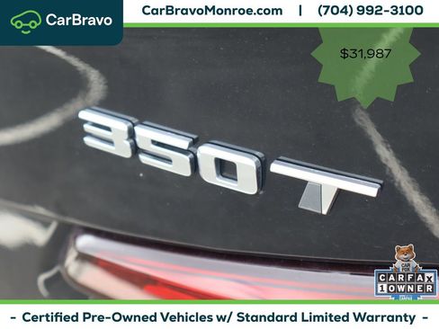 Used 2024 Cadillac XT4 Luxury w/ Cold Weather Package FWD image 13