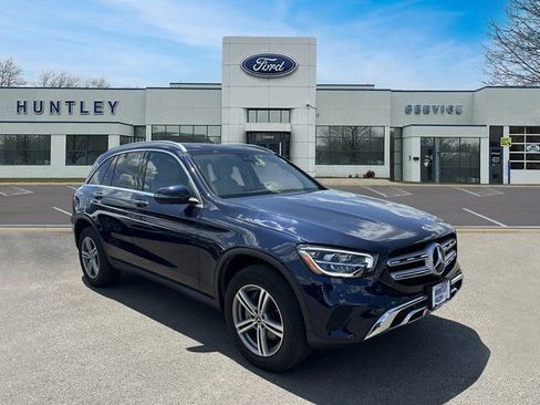 Used 2022 Mercedes-Benz GLC 300 4MATIC w/ Premium Package Lite image 4
