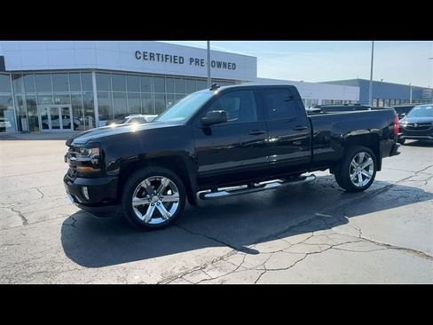 Used 2019 Chevrolet Silverado 1500 LT w/ LPO, Chrome Package image 4