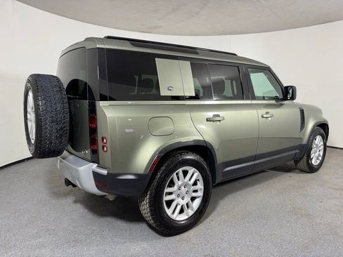 Used 2023 Land Rover Defender 110 S image 6