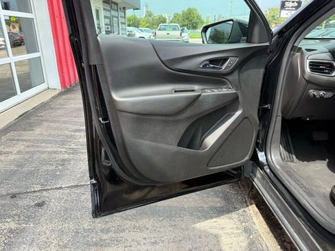 Used 2022 Chevrolet Equinox LT image 15
