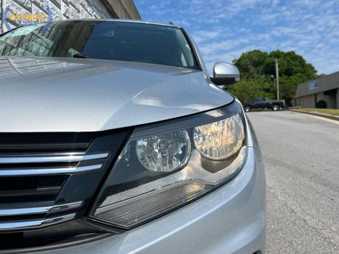 Used 2017 Volkswagen Tiguan S FWD image 14