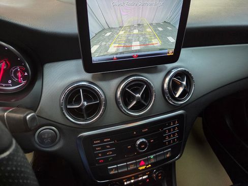 Used 2019 Mercedes-Benz CLA 250 4MATIC image 20