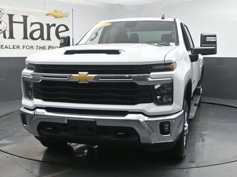 Used 2025 Chevrolet Silverado 2500 LT w/ Convenience Package AWD/4WD image 7