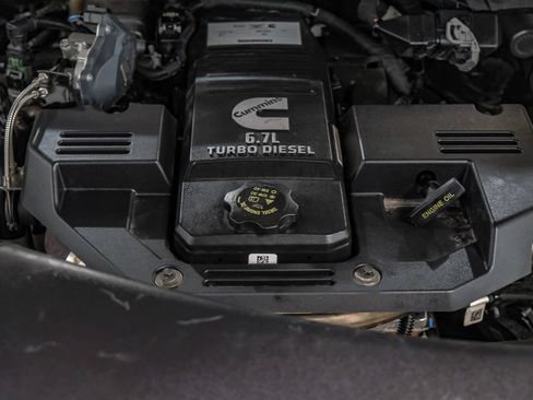 Used 2022 RAM 3500 Laramie AWD/4WD image 63