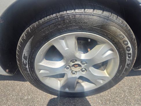 Used 2007 Toyota Matrix XR FWD image 40