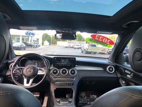 Used 2022 Mercedes-Benz GLC 300 4MATIC image 36