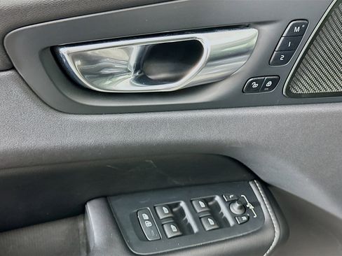 Used 2022 Volvo XC60 B6 Inscription w/ Advanced Package image 15