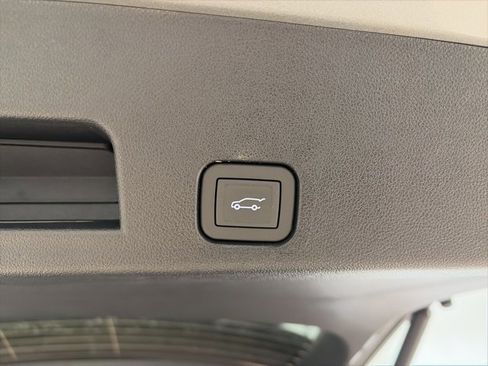 New 2026 Chevrolet Traverse LT w/ Midnight/Sport Edition image 15