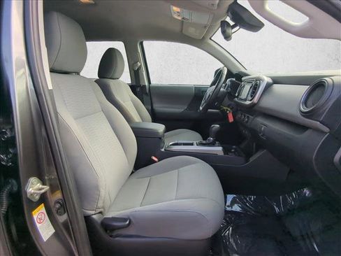 Used 2019 Toyota Tacoma SR5 image 19
