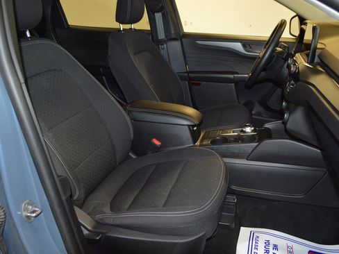Used 2024 Ford Escape Active image 11